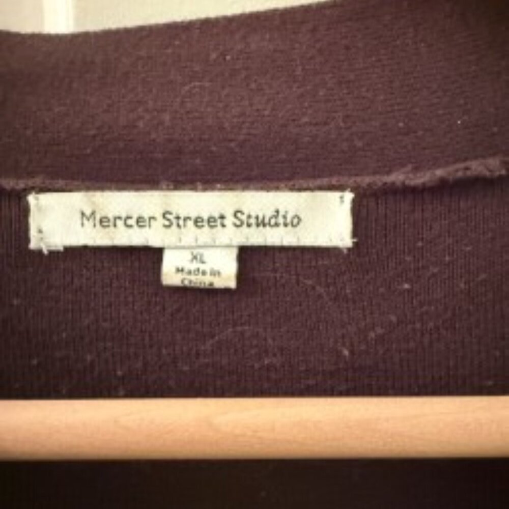 Woman's Sweater - Picture 3 of 5